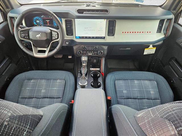 صورة مصغرة 15 لـ 2026 FORD BRONCO HERITAGE EDITION