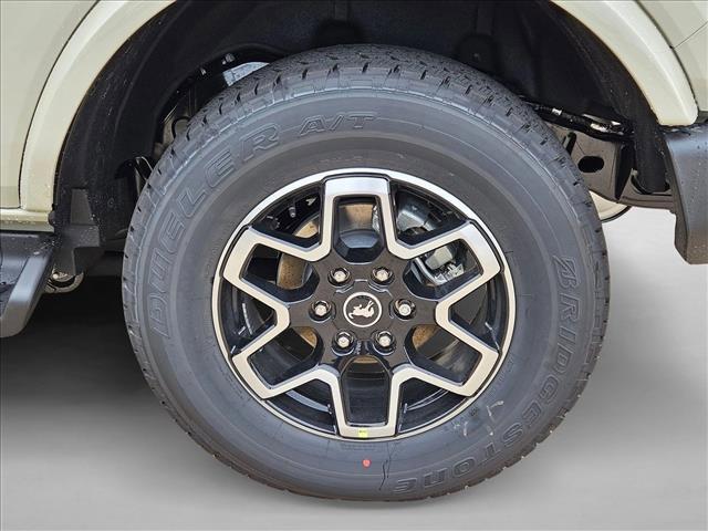 FORD BRONCO OUTER BANKS - 10