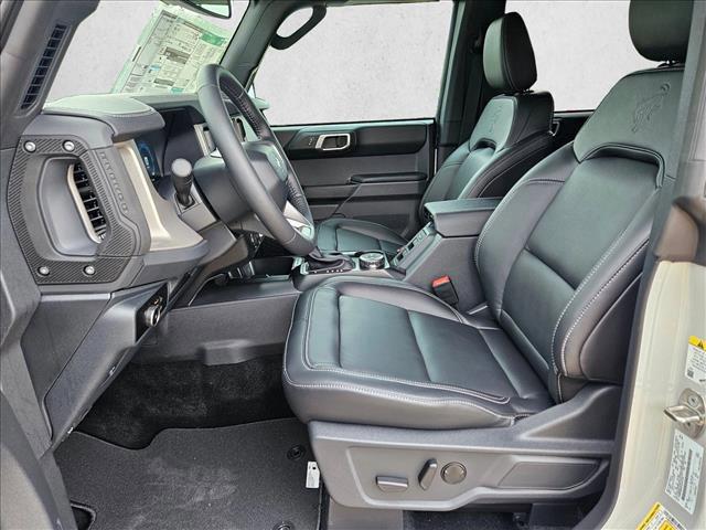 FORD BRONCO - 4