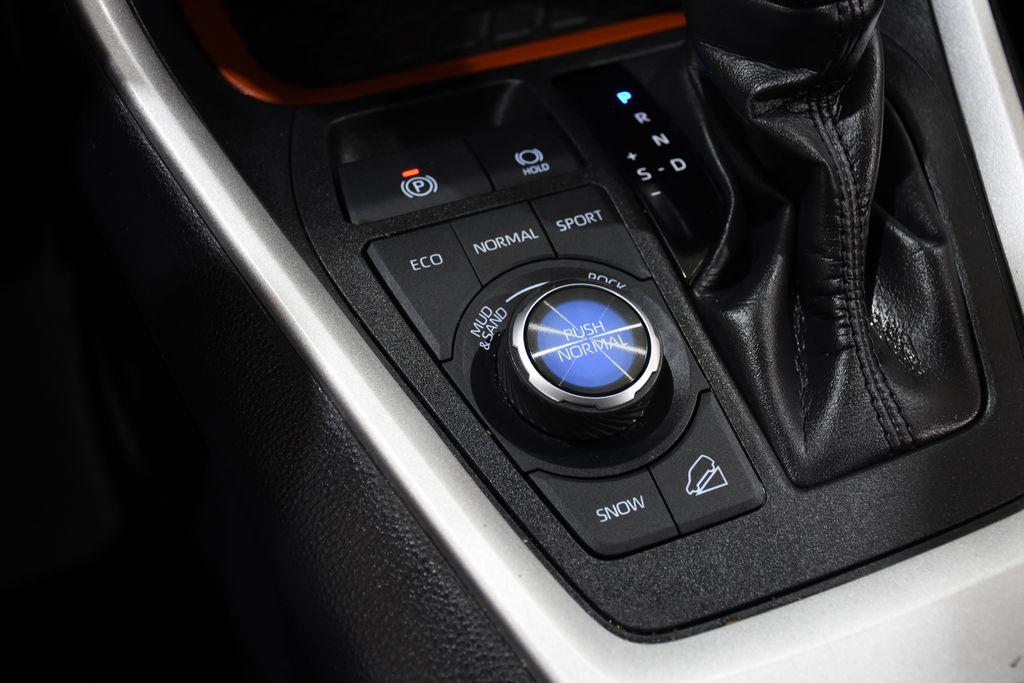 2024 Toyota RAV4 ADVENTURE — миниатюра 24