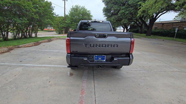 TOYOTA TUNDRA - 7