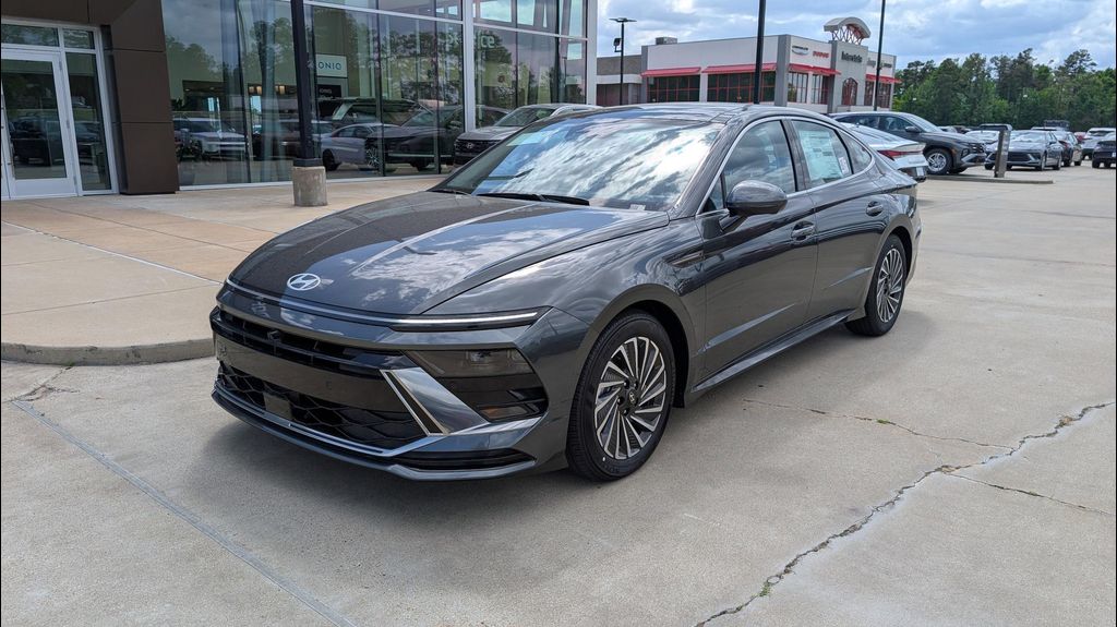 New 2026 Hyundai SONATA Hybrid Limited