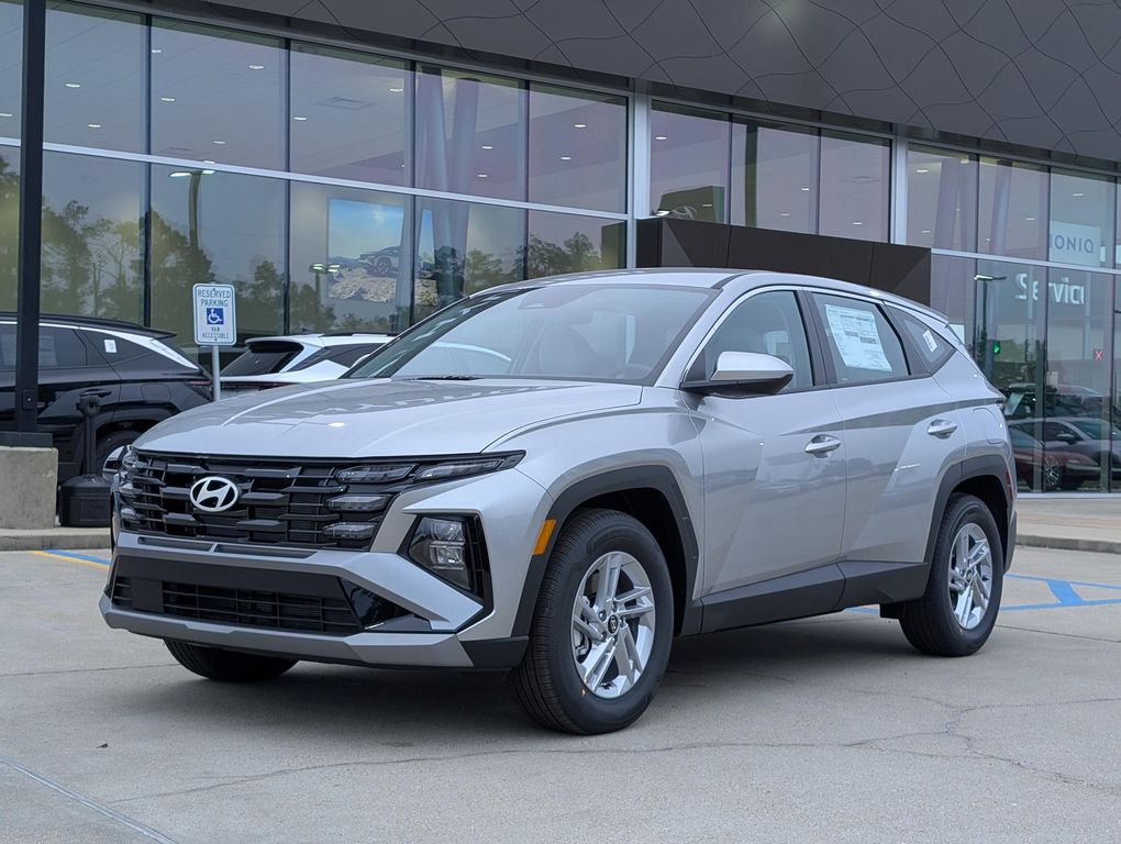 New 2026 Hyundai TUCSON SE