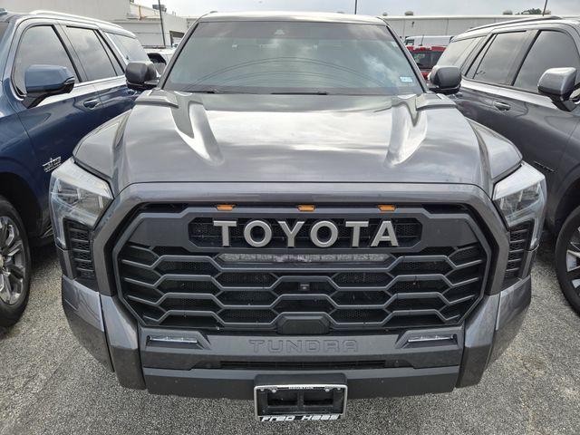 TOYOTA TUNDRA - 2