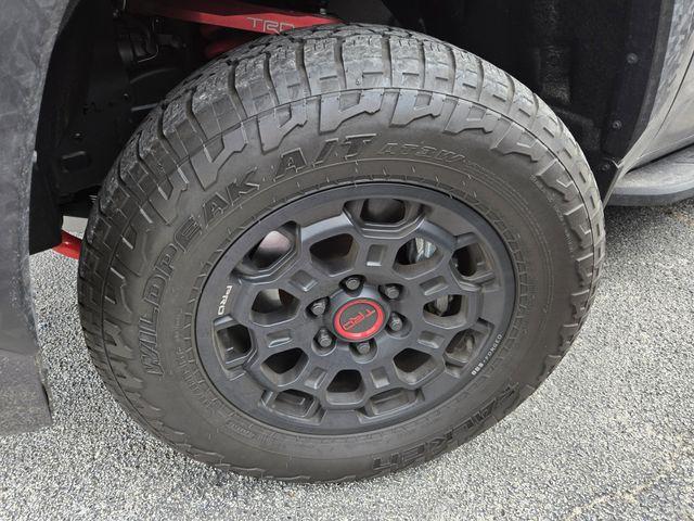 TOYOTA TUNDRA - 9