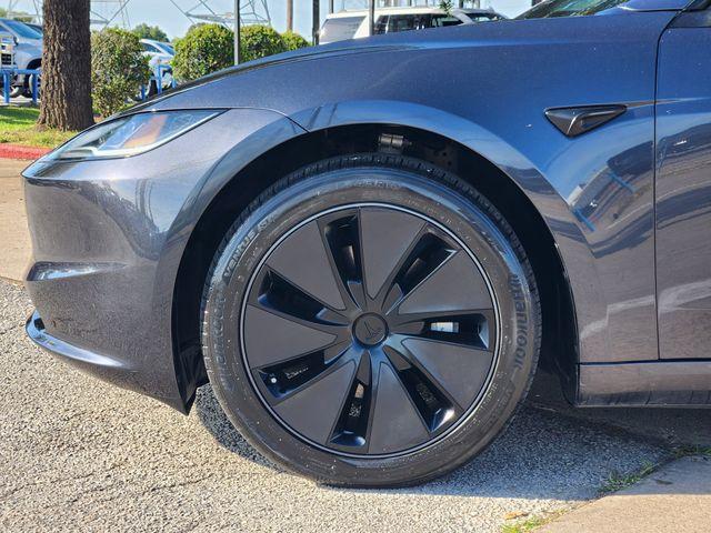 TESLA MODEL 3 BASE - 8