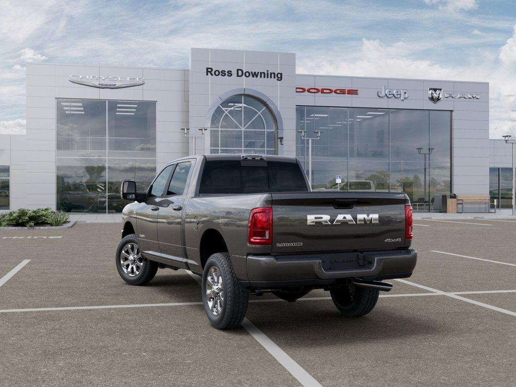 2026 RAM 2500 LARAMIE CREW CAB 4X4 6'4' BOX — фото 3