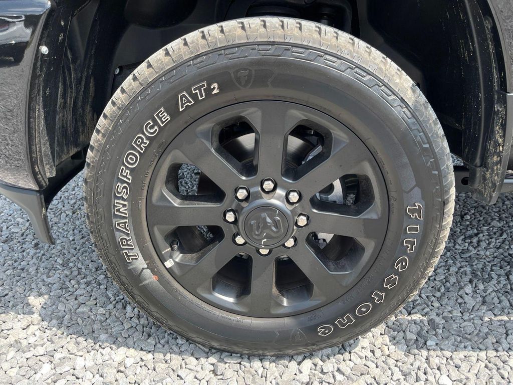 2026 RAM 2500 BLACK EXPRESS CREW CAB 4X4 8' BOX — миниатюра 7