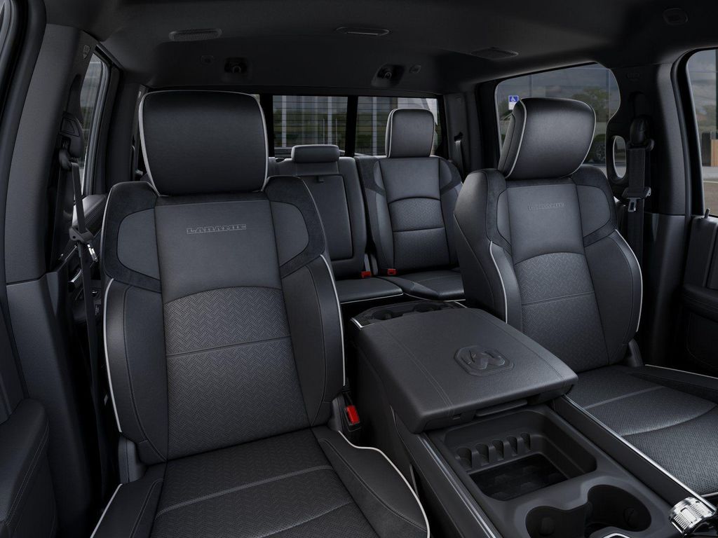 2026 RAM 3500 LARAMIE CREW CAB 4X4 8' BOX — миниатюра 16