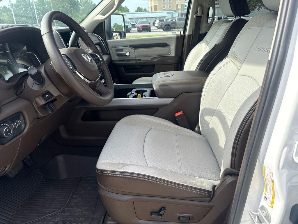 2025 RAM 3500 LARAMIE CREW CAB 4X4 8' BOX 缩略图 12