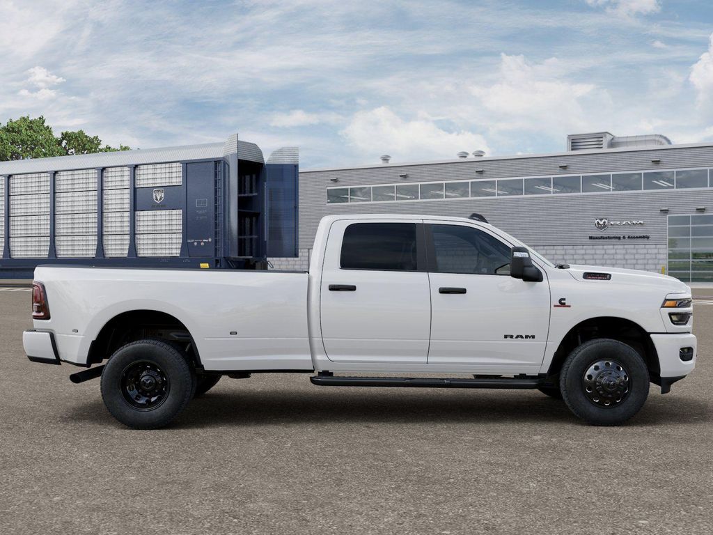 صورة مصغرة 21 لـ 2026 RAM 3500 BIG HORN CREW CAB 4X4 8' BOX