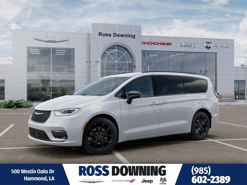 New 2026 Chrysler Pacifica L