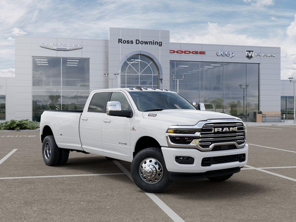 2026 RAM 3500 LARAMIE CREW CAB 4X4 8' BOX — фото 5