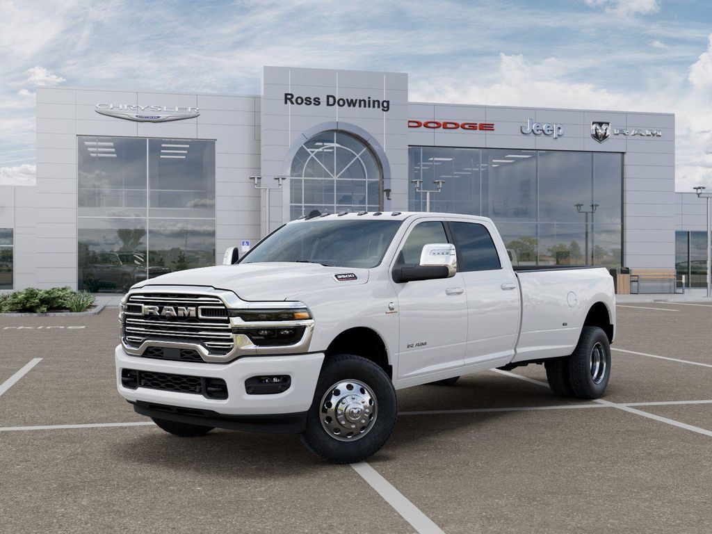 2026 RAM 3500 LARAMIE CREW CAB 4X4 8' BOX — фото 2