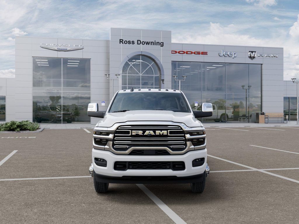 2026 RAM 3500 LARAMIE CREW CAB 4X4 8' BOX — фото 6