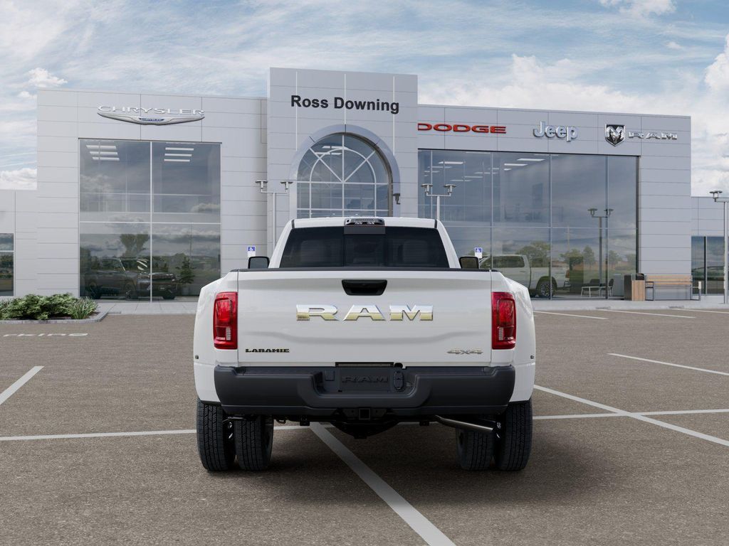 2026 RAM 3500 LARAMIE CREW CAB 4X4 8' BOX — фото 7