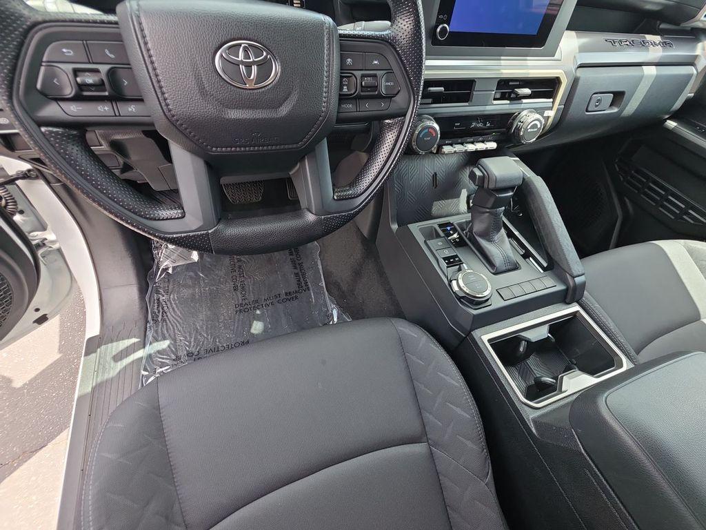 صورة مصغرة 11 لـ 2026 Toyota TACOMA SR5