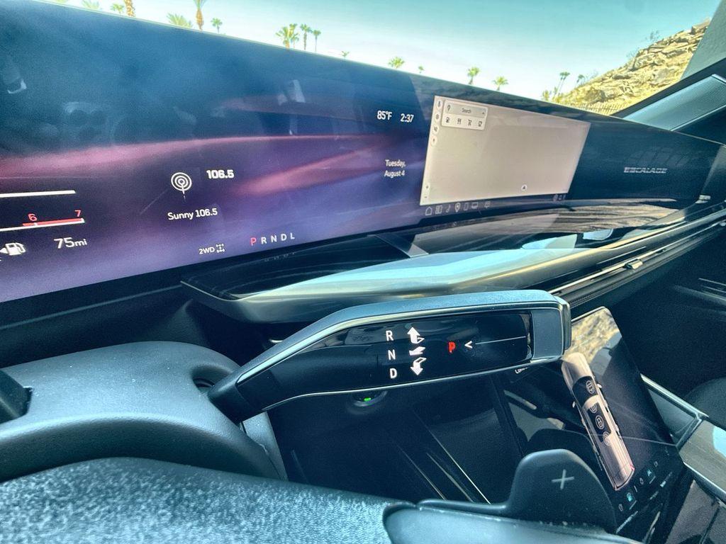 2025 Cadillac ESCALADE SPORT 缩略图 16