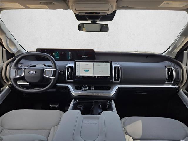صورة مصغرة 15 لـ 2027 FORD EXPEDITION PLATINUM