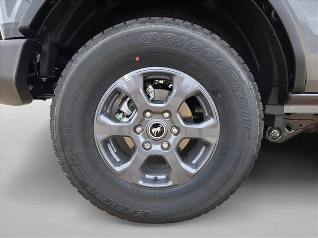 FORD BRONCO - 10
