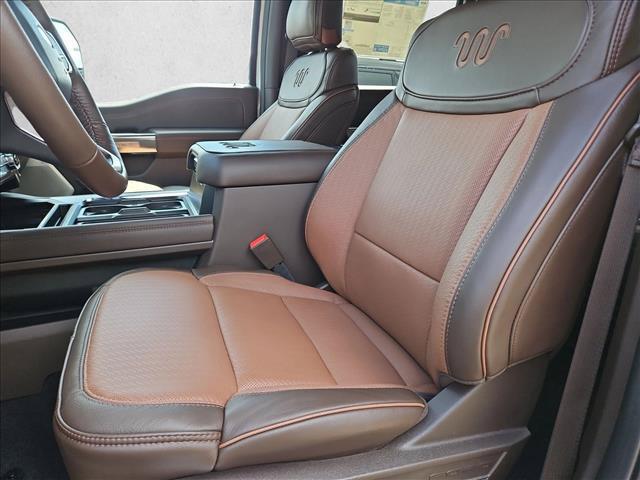 2027 FORD F-350 KING RANCH — миниатюра 4