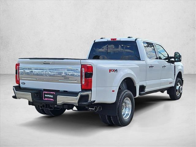 2027 FORD F-350 KING RANCH — миниатюра 2