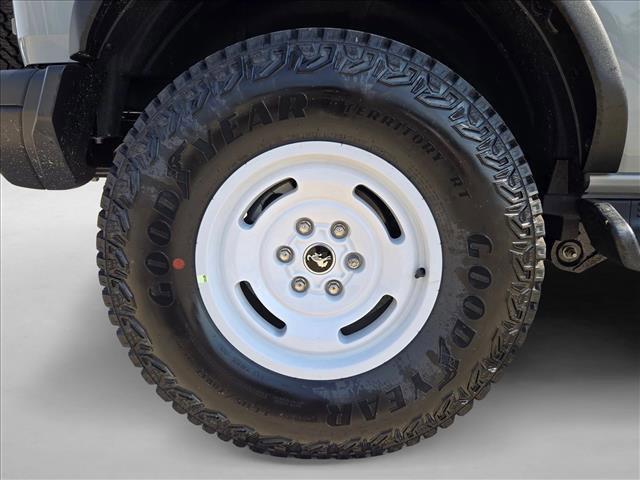 FORD BRONCO HERITAGE EDITION - 10