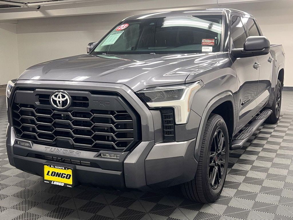 2023 Toyota TUNDRA SR5 photo 2
