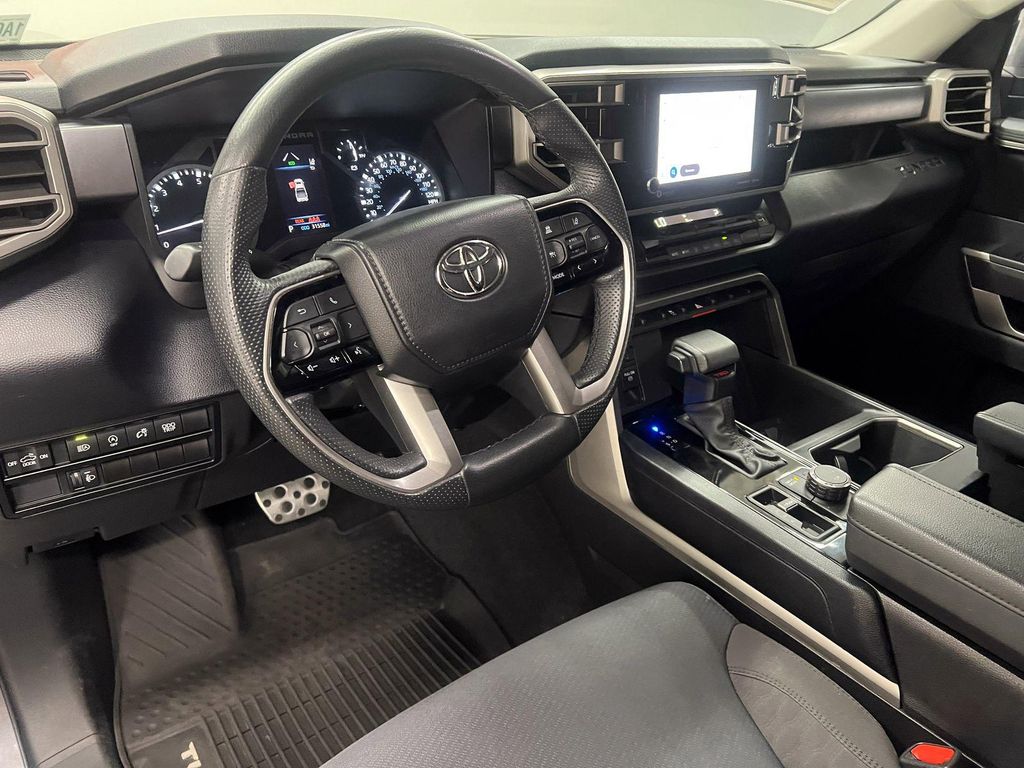 صورة مصغرة 15 لـ 2023 Toyota TUNDRA SR5