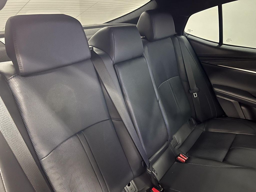 2025 Toyota CAMRY XSE 缩略图 12