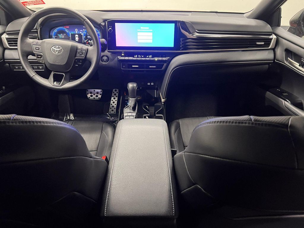 2025 Toyota CAMRY XSE 缩略图 13