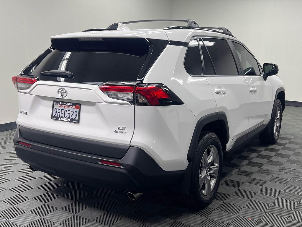 TOYOTA RAV4 - 6