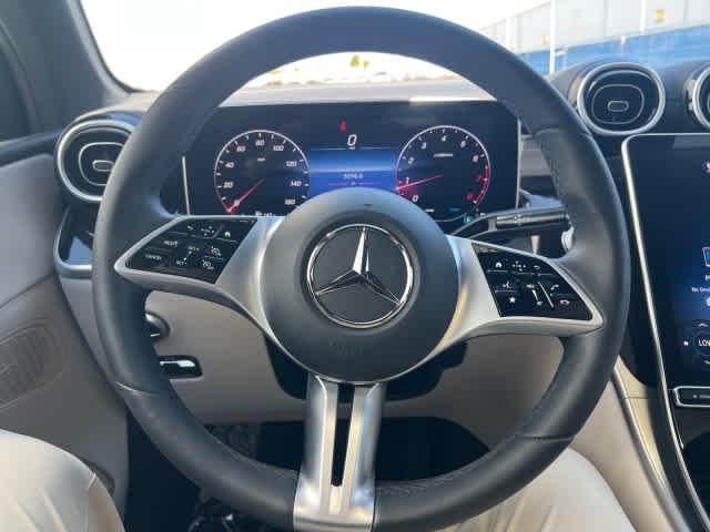 2023 Mercedes-BENZ GLC — миниатюра 24