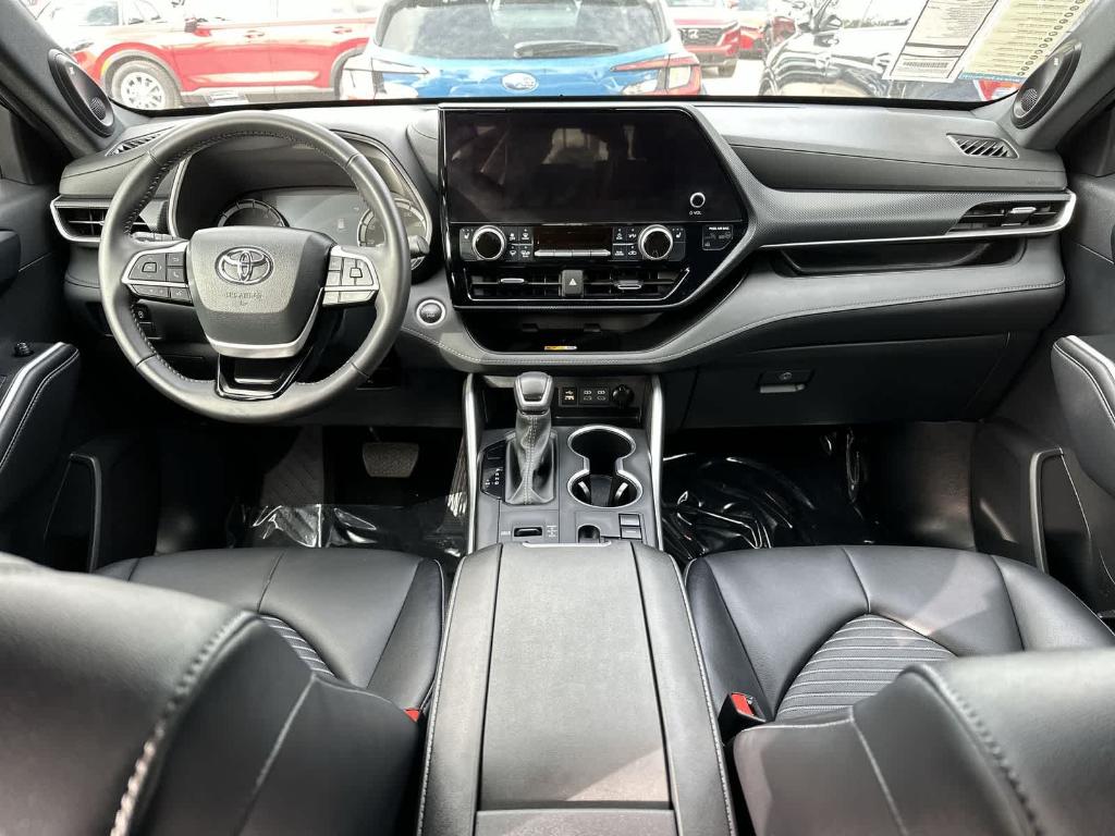 TOYOTA HIGHLANDER - 10