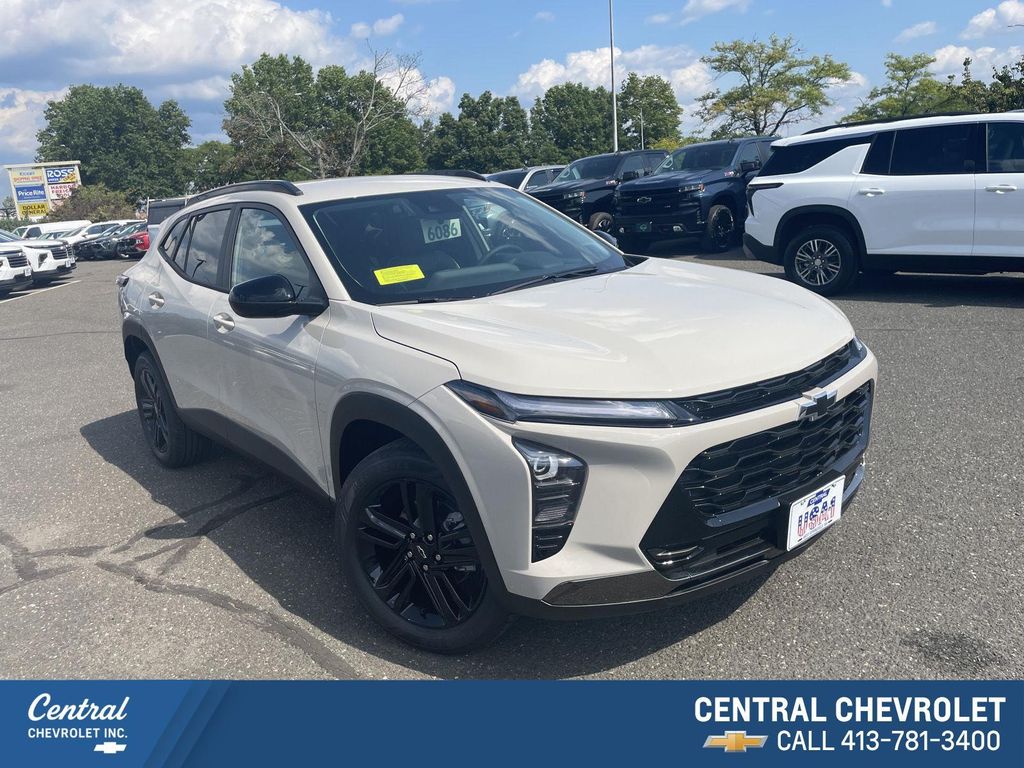 New 2026 Chevrolet Trax FWD ACTIV