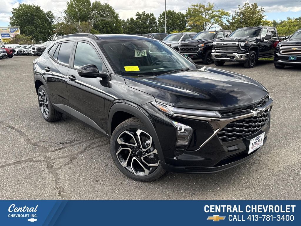 New 2026 Chevrolet Trax FWD 2RS