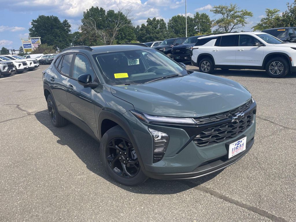New 2026 Chevrolet Trax LT