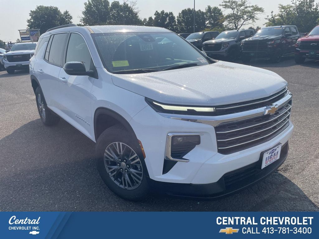 New 2027 Chevrolet Traverse LT