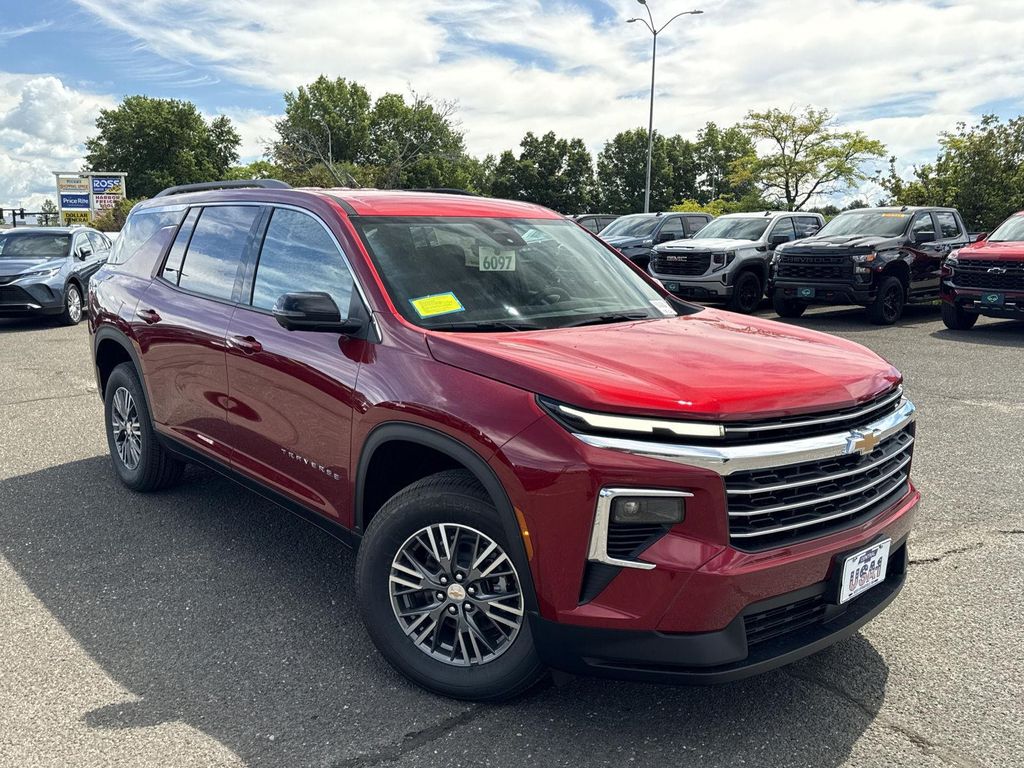 New 2027 Chevrolet Traverse LT