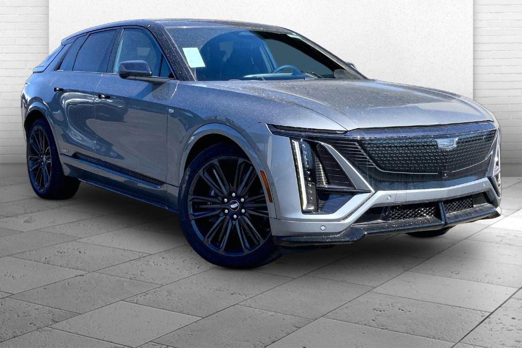 New 2026 Cadillac LYRIQ V Premium