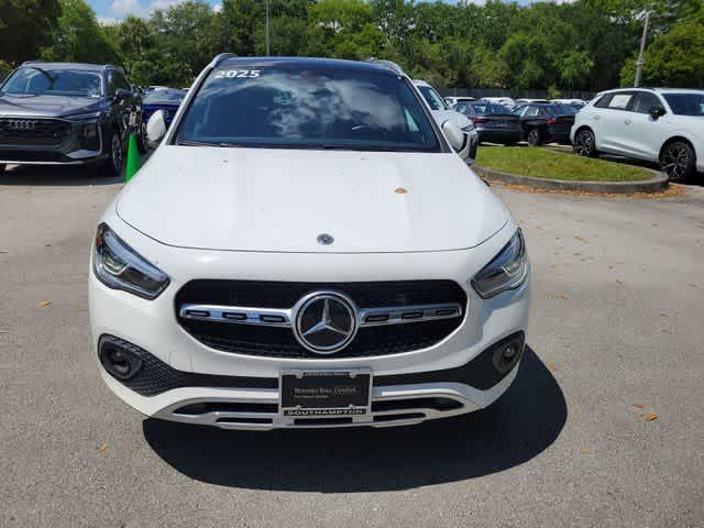 صورة 3 لـ 2023 Mercedes-BENZ GLA
