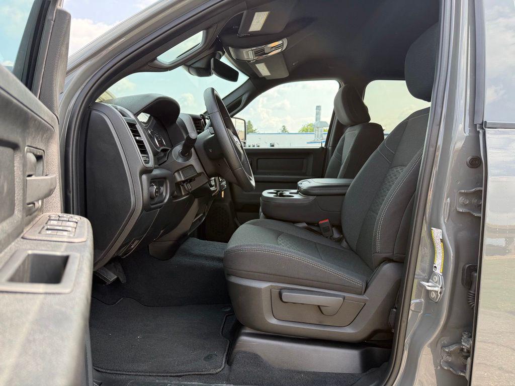 2026 RAM 2500 BLACK EXPRESS CREW CAB 4X4 6'4' BOX thumbnail 23