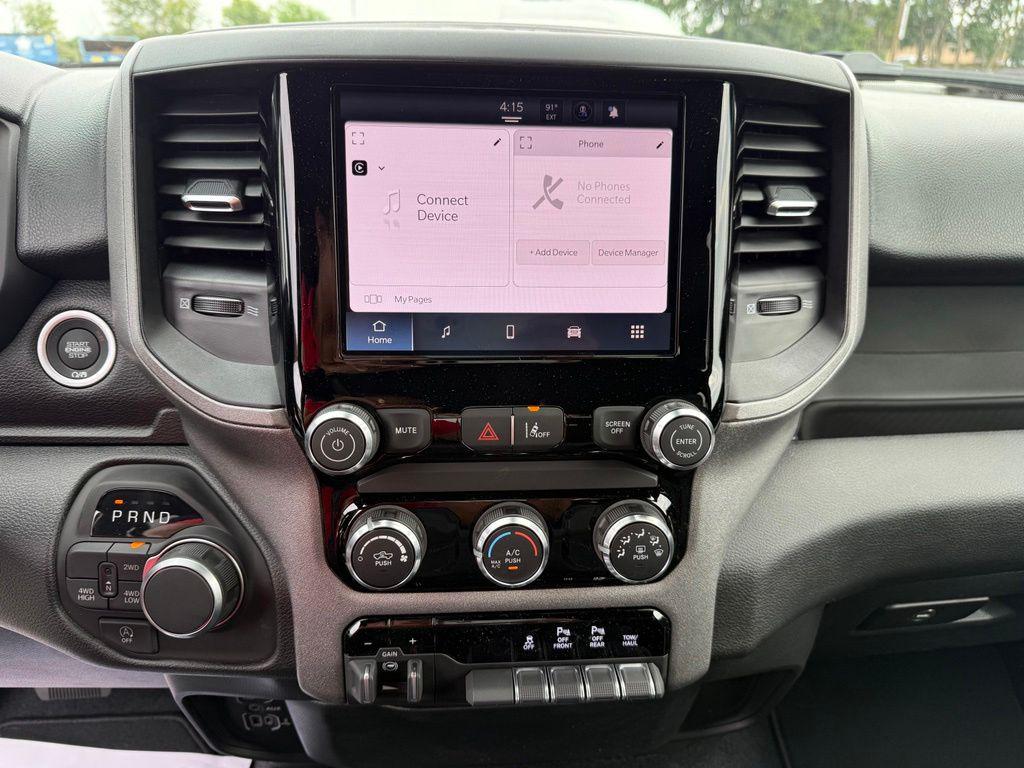 صورة مصغرة 26 لـ 2026 RAM 1500 EXPRESS