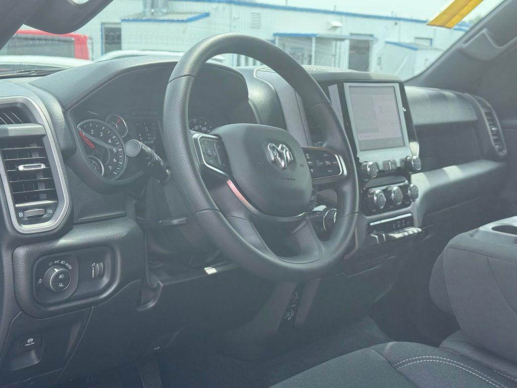 2026 RAM 1500 EXPRESS — миниатюра 16