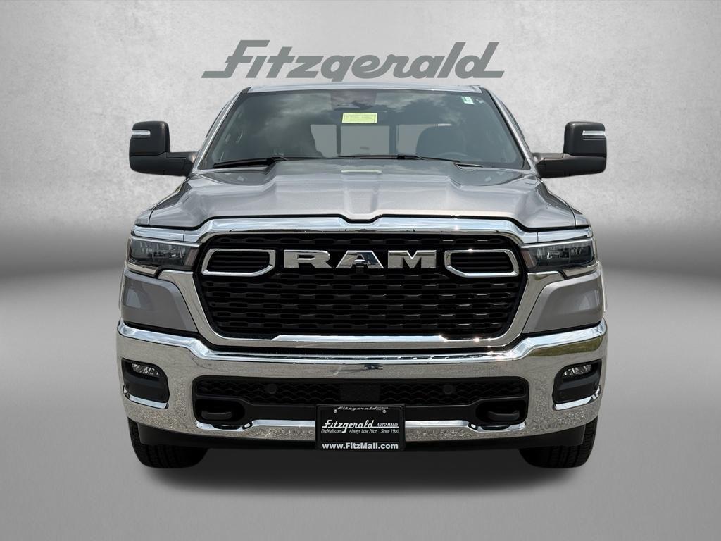 2025 RAM 1500 BIG HORN/LONE STAR — фото 3