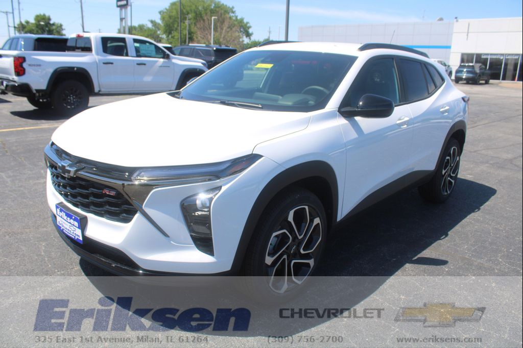 New 2026 Chevrolet Trax FWD 2RS