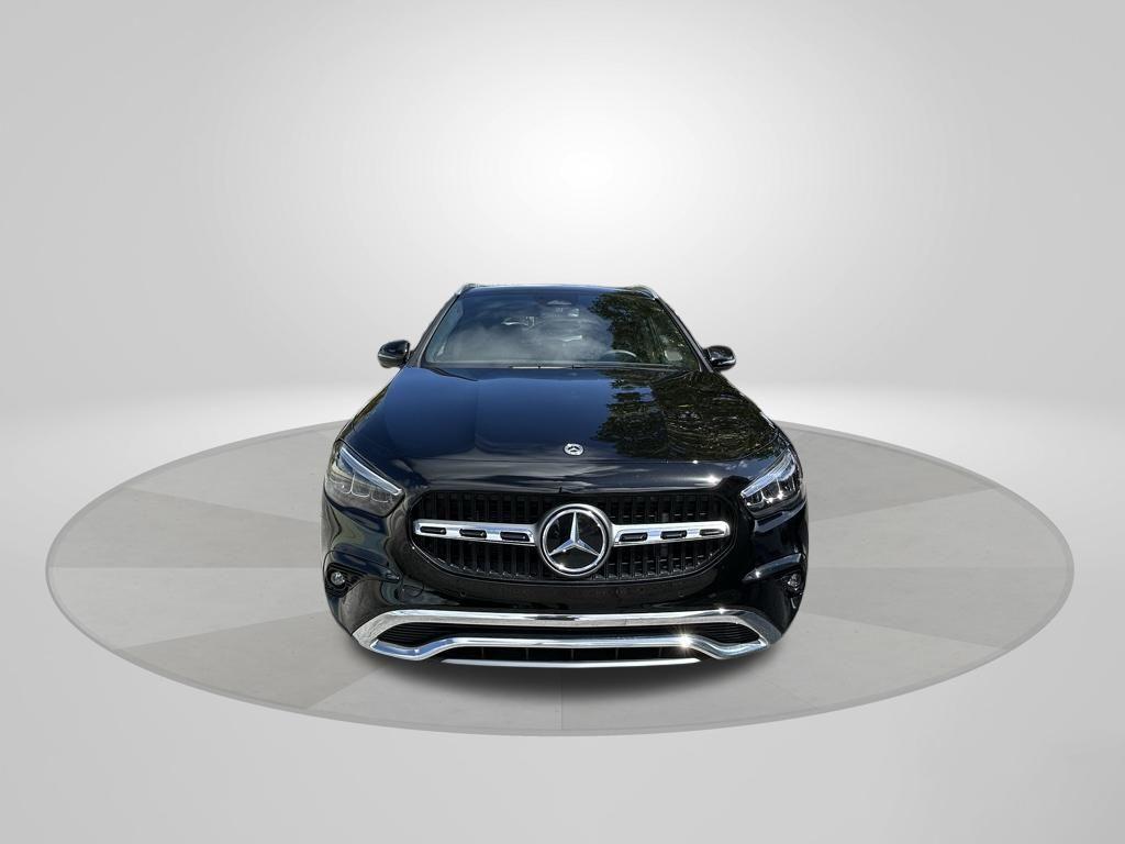 MERCEDES-BENZ GLA - 2