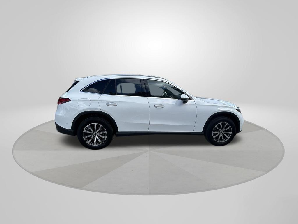 MERCEDES-BENZ GLC - 8