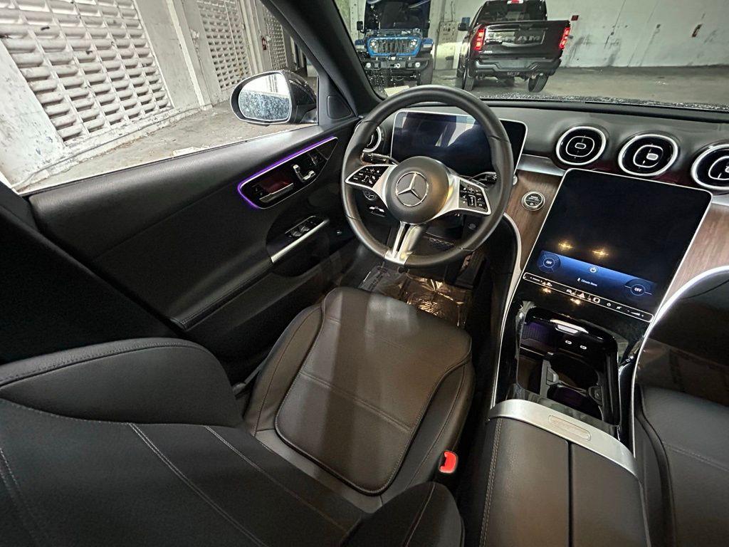 2025 Mercedes-BENZ C-CLASS photo 9
