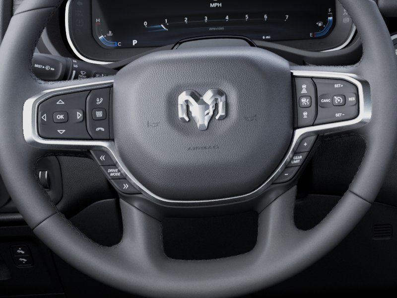 2025 RAM 1500 LARAMIE thumbnail 19